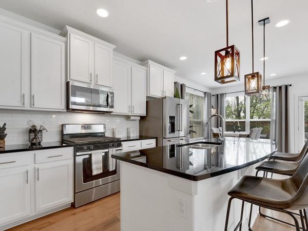 9710 Tanglemede ST, Austin, TX 78748