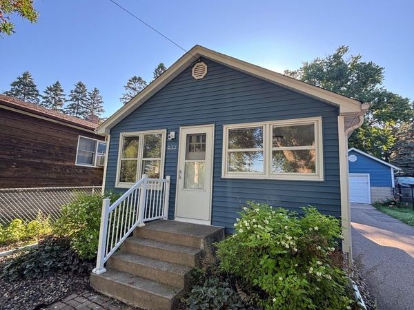 577 Glenbrook Avenue N, Oakdale, MN 55128