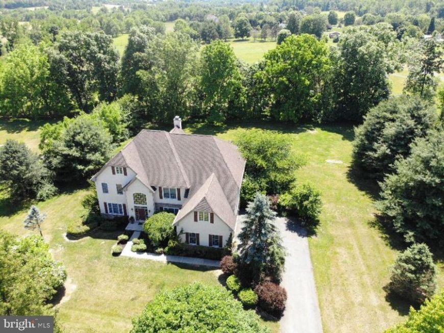 30 Melchor Drive, Easton, PA 18042 Main Photo