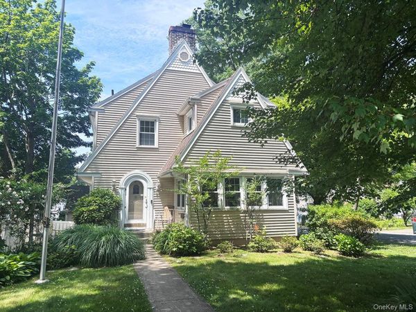 53 Ogden Avenue , White Plains, NY 10605