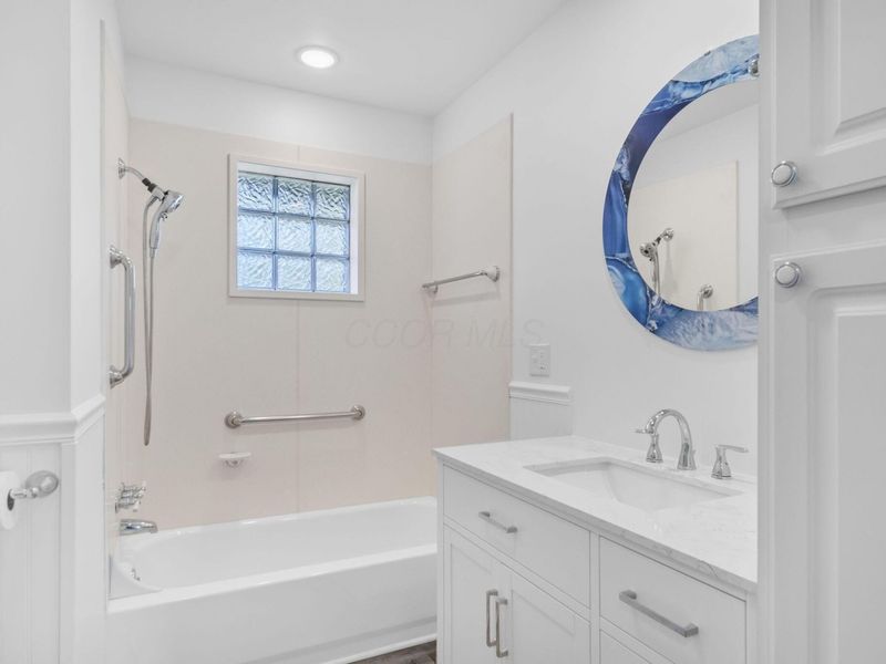 1208 Woodbrook, Unit 310, Columbus, OH 43223 Photo 10