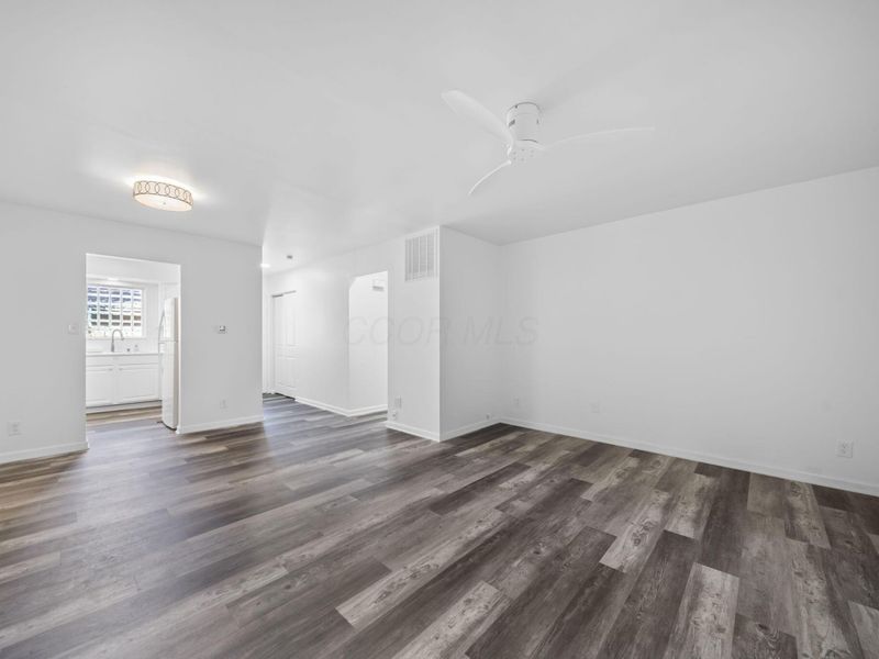 1208 Woodbrook, Unit 310, Columbus, OH 43223 Photo 6