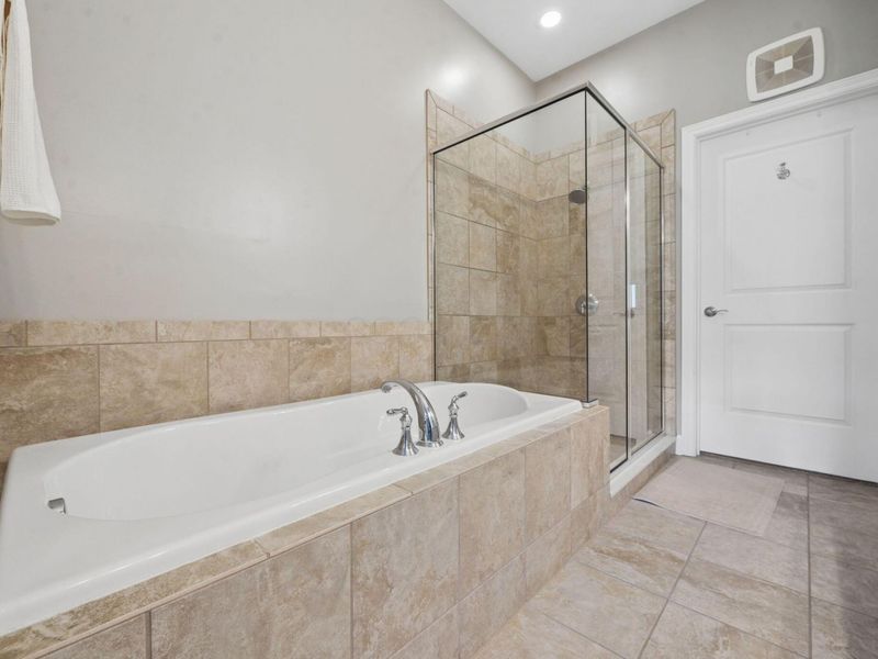 828 Bobcat Avenue, Unit 207, Columbus, OH 43212 Photo 21