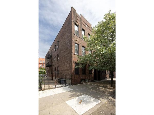 47-15 47th Street , Sunnyside, NY 11104