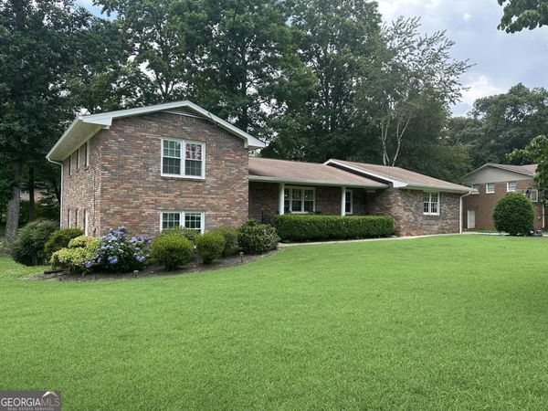 2653 Club Valley Drive NE, Marietta, GA 30068