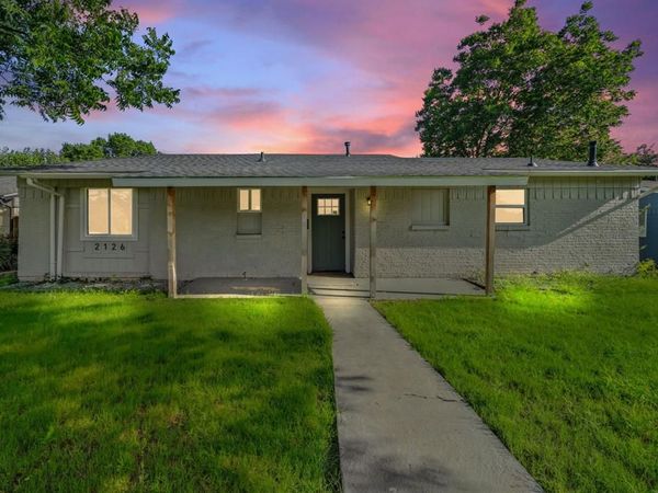 2126 Travis Drive, Carrollton, TX 75006