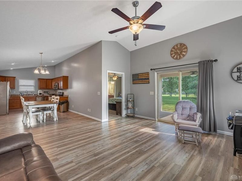 502 Stone Path Court, Carlisle, OH 45005 Photo 3