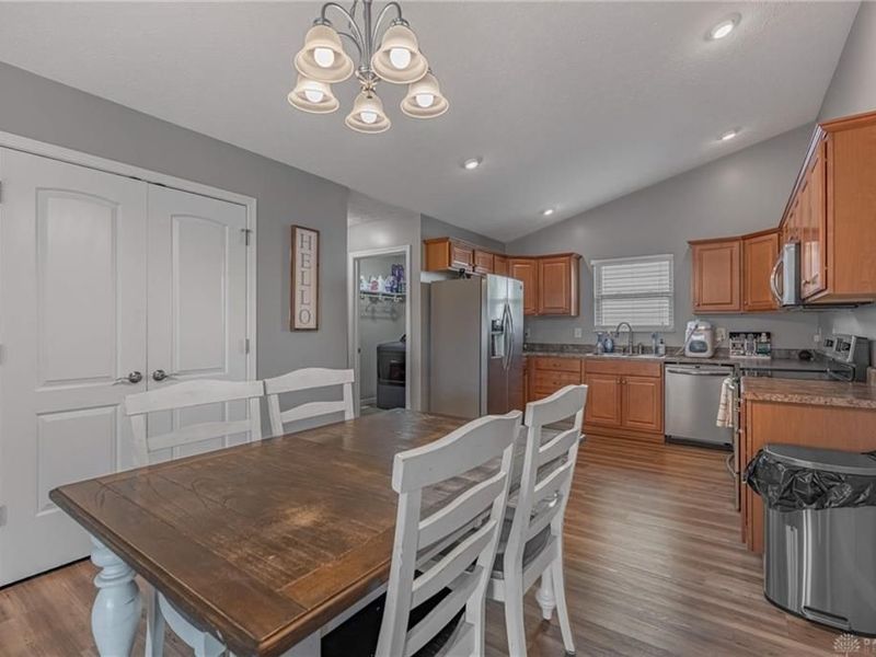 502 Stone Path Court, Carlisle, OH 45005 Photo 6