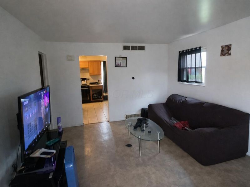 3664-3670 Mccarley Drive S, Columbus, OH 43228 Photo 11