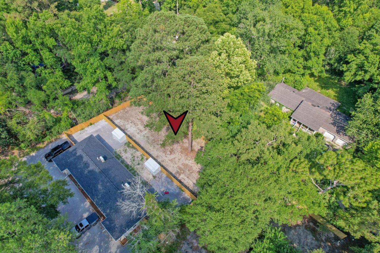 321 Joshua Lane Photo 13
