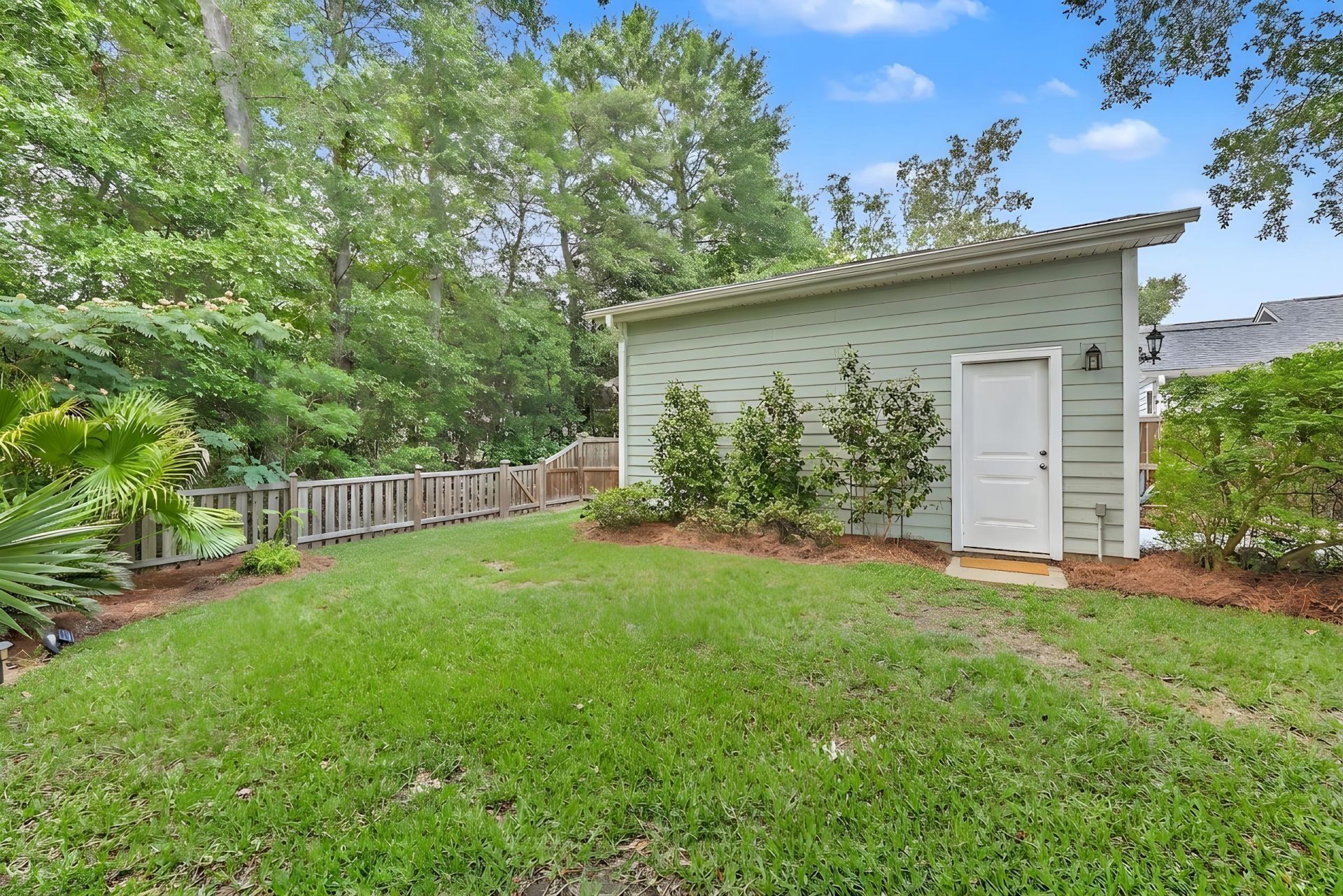 1625 Emmets Road Photo 11