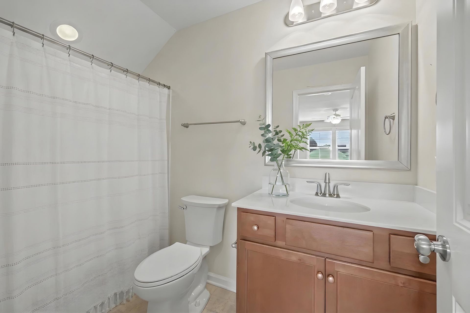 1625 Emmets Road Photo 36