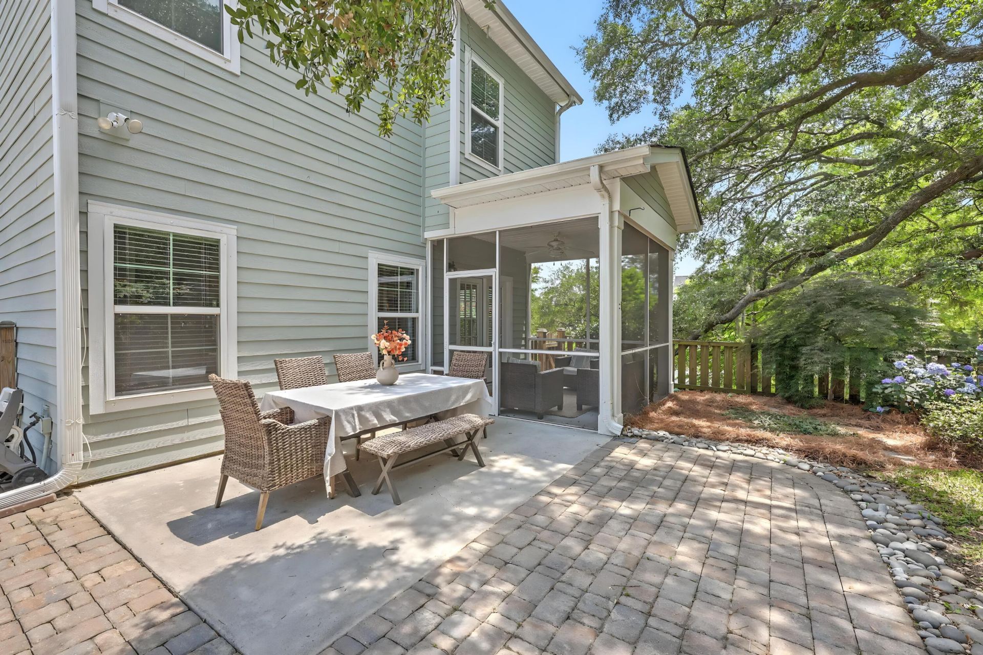 1625 Emmets Road Photo 4