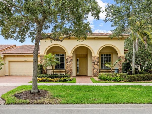 10099 SW Duccio Lane, Port Saint Lucie, FL 34986