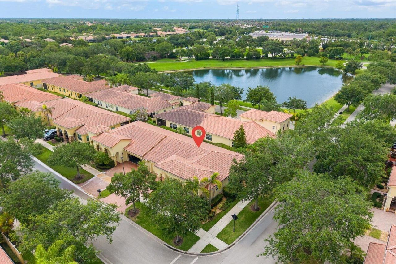 10099 SW Duccio Lane, Port Saint Lucie, FL 34986 Photo