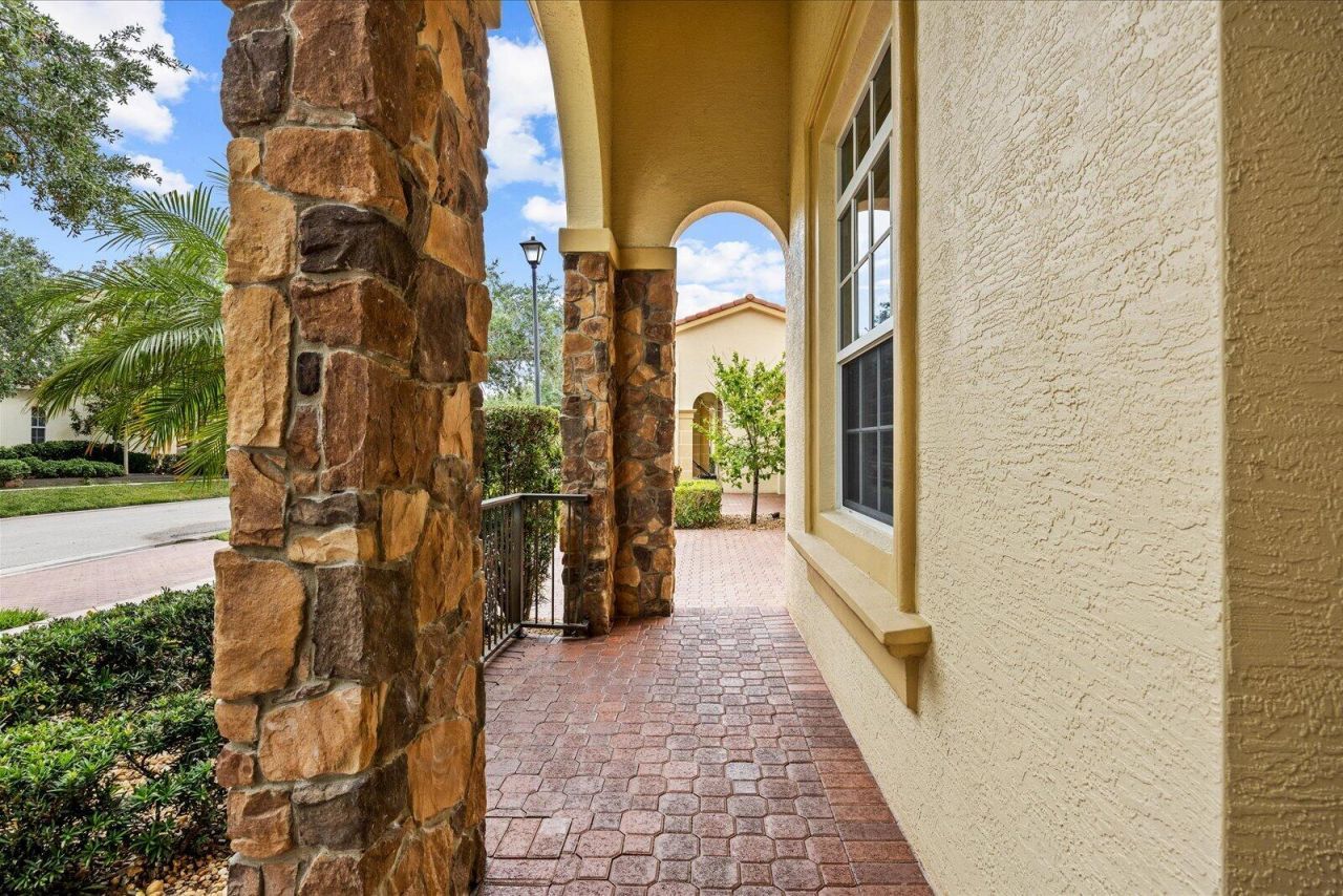 10099 SW Duccio Lane, Port Saint Lucie, FL 34986 Photo