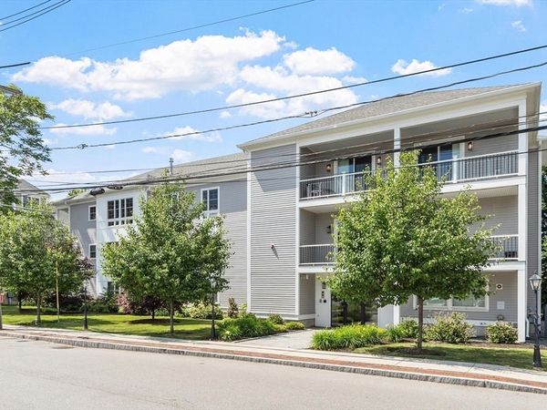 76 South Ave, Unit 201, Natick, MA 01760