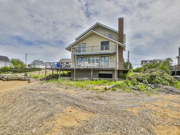 6 24th St, Newbury, MA 01951