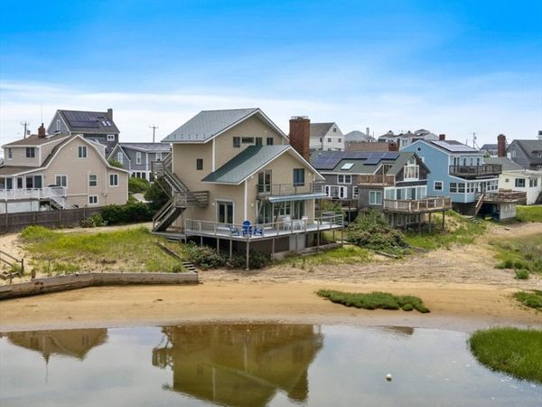 6 24th St, Newbury, MA 01951