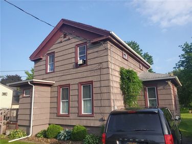 32 Geddes Street , Holley, NY 14470