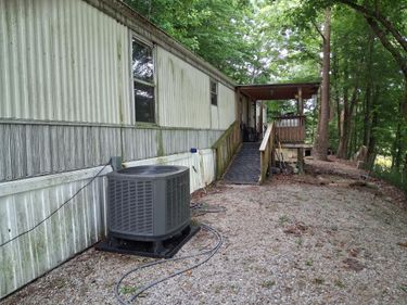 2764 State Highway 229 , Barbourville, KY 40906