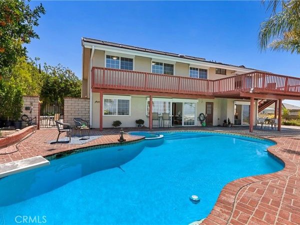 3003 Mesa Verde Drive, Burbank, CA 91504