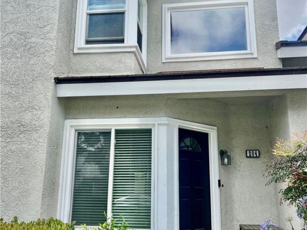 204 Greenmoor, Irvine, CA 92614