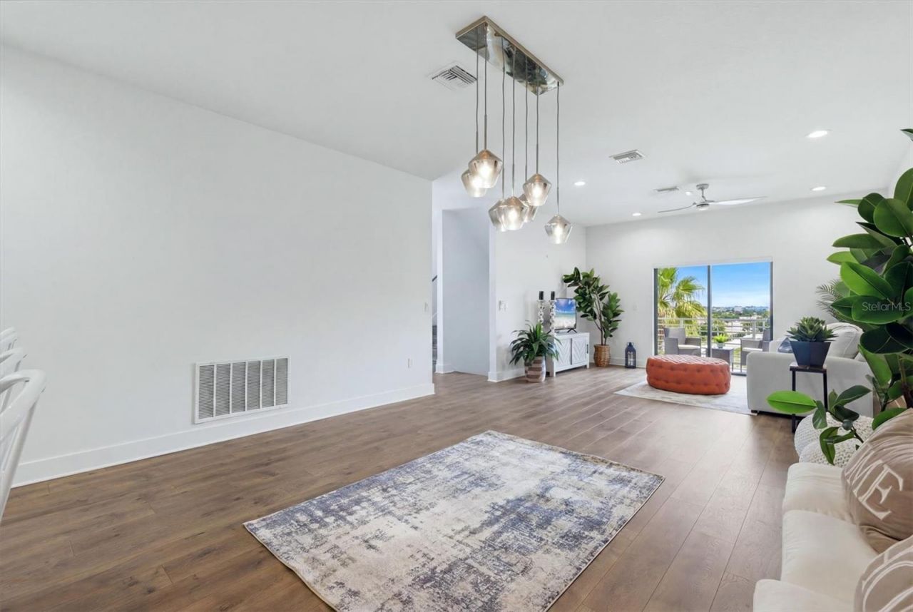 2551 11th Pl N, Saint Petersburg, FL 33713 Photo