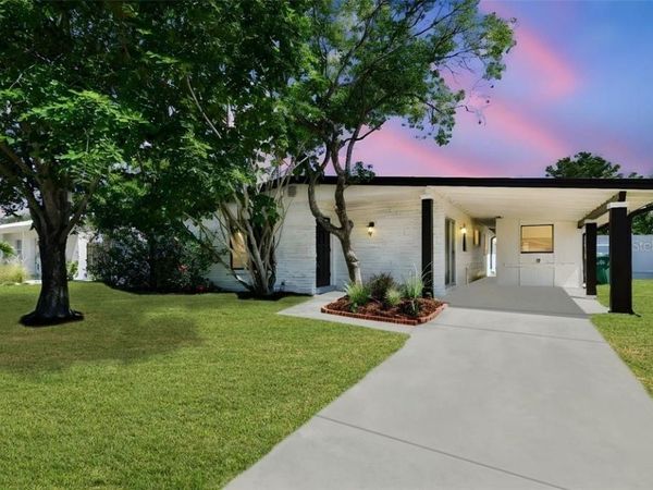 6551 S WEST SHORE CIRCLE , TAMPA, FL 33616