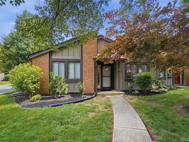 6071 N Quinella Way, Centerville, OH 45459