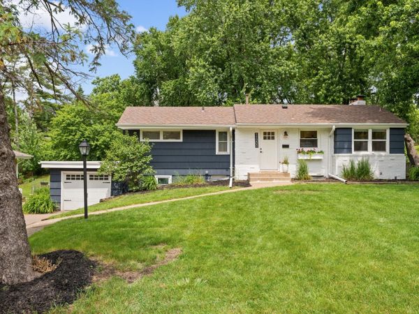 11200 Oakvale Road N, Minnetonka, MN 55305