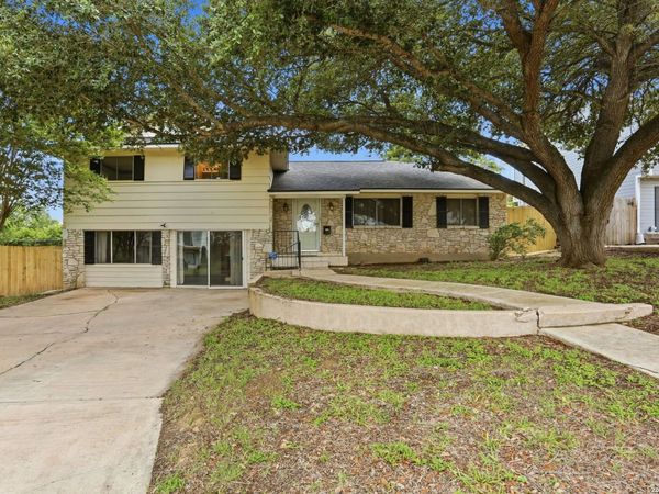 3906 KILLARNEY DR, San Antonio, TX 78223