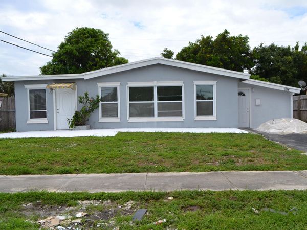 608 NW 20th Court, Pompano Beach, FL 33060