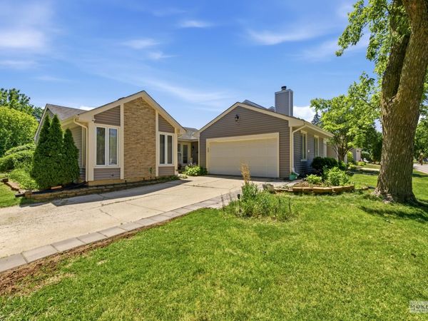 6424 Ashford Court , Lisle, IL 60532