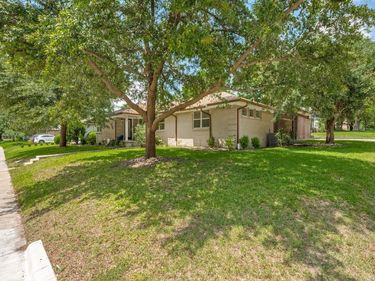 6632 Ridgemont Drive, Dallas, TX 75214