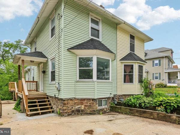 40 E COLUMBIA ROAD , ENOLA, PA 17025