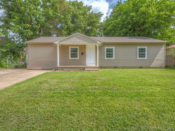 107 W 7TH Street , Owasso, OK 74055