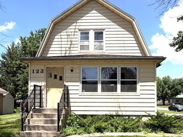 123 E 12th Street, Fairmont, MN 56031