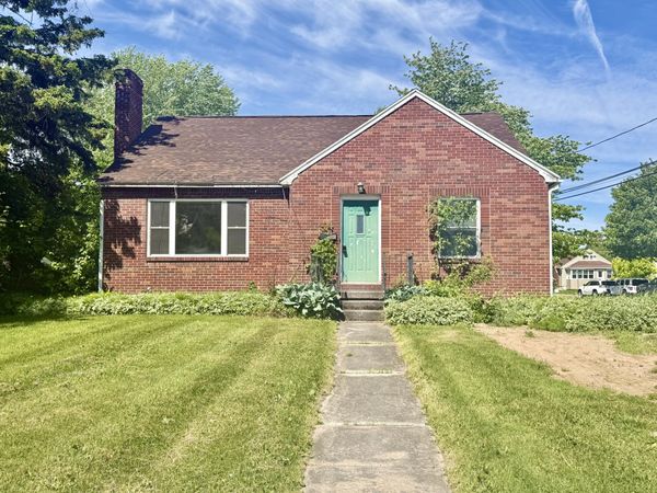 1100 Augusta ST, Sault Ste Marie, MI 49783