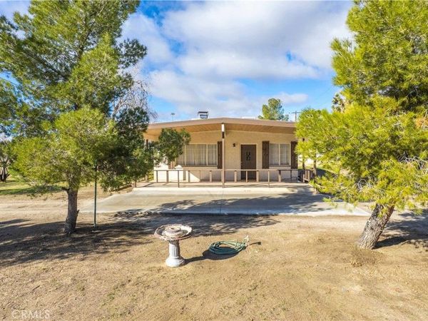 6936 Grand Avenue, Yucca Valley, CA 92284