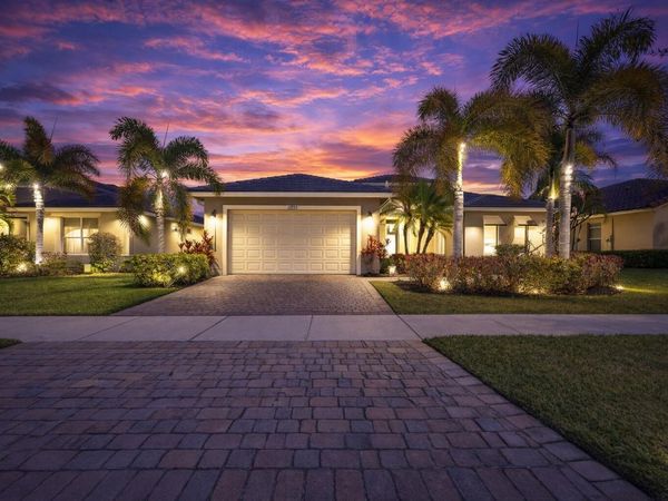 11555 SW Apple Blossom Trail, Port Saint Lucie, FL 34987
