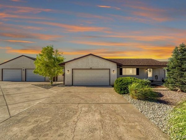 831 E Paseo Dorado Drive, Pueblo West, CO 81007
