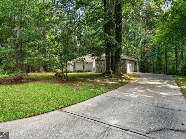 165 Felton Court, Fayetteville, GA 30214