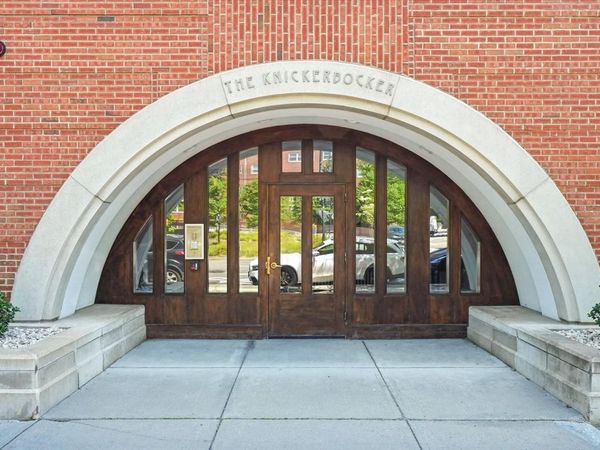 1601 Beacon Street, Unit 302, Brookline, MA 02446