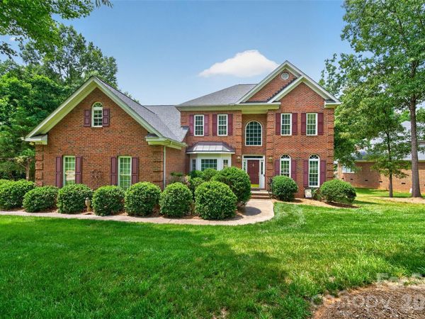 1900 Crestgate Drive, Waxhaw, NC 28173
