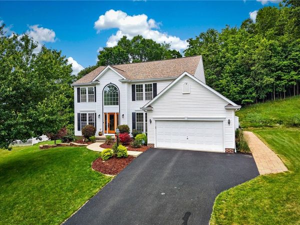 5426 Forest Edge Dr, Mc Donald, PA 15057
