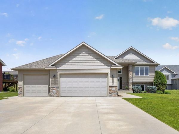 1961 Fieldstone Road SW, Rochester, MN 55902