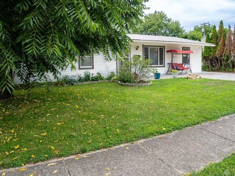 1649 Dale Ridge Road, New Carlisle, OH 45344 Photo 4