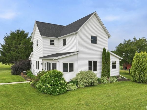 1725 W St Rd 26, Boswell, IN 47921