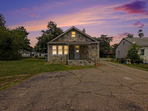 112 GIBSON STREET, FREDERICKSBURG, VA 22401